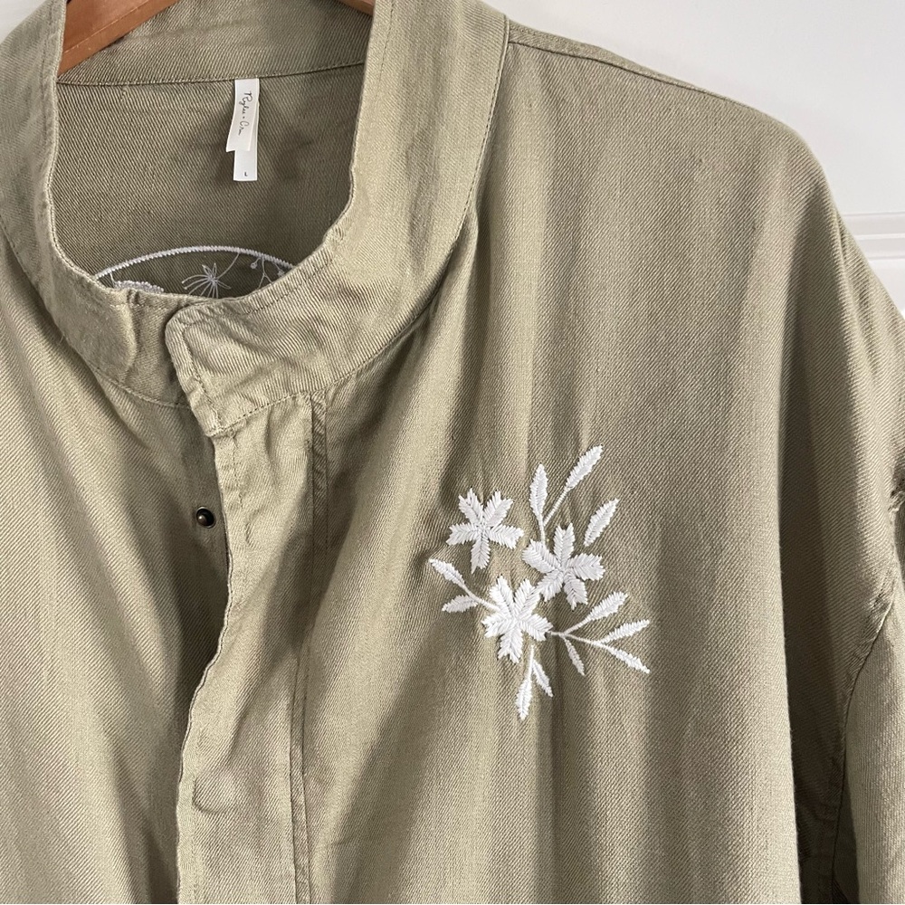 Rylee + Cru Sage Embroidered Floral Utility Jacket - Picture 3 of 9